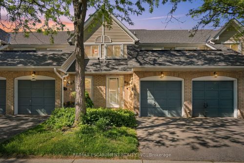 65-2530 Northampton Blvd, Burlington, ON, L7M4B4 | Card Image