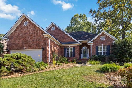 8120 Stevens Mill Rd, Matthews, NC, 28104-0620 | Card Image