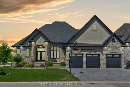 226-9861 Glendon Dr, Middlesex Centre, ON, N0L1R0 | Card Image
