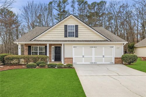 326 Briarcrest Dr, Jefferson, GA, 30549-7266 | Card Image