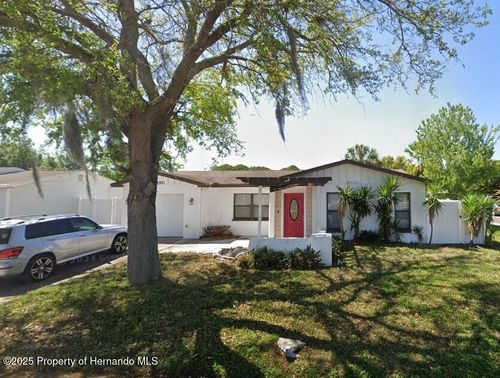 9931 Woodstock Ln, PORT RICHEY, FL, 34668-4266 | Card Image
