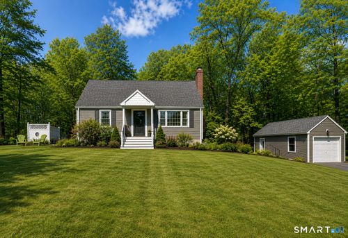 39 Freedom Dr, Collinsville, CT, 06019-3411 | Card Image