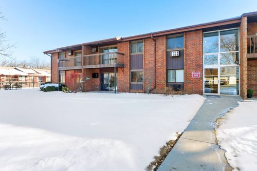 apt-202a-1270 Wisconsin St, LAKE GENEVA, WI, 53147-1746 | Card Image