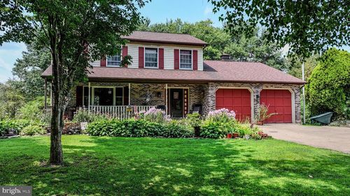893 Old Forge Rd, OXFORD, PA, 19363-2382 | Card Image