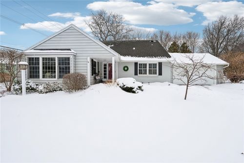 4 Round Trail Drive, Pittsford, NY, 14534 | Card Image