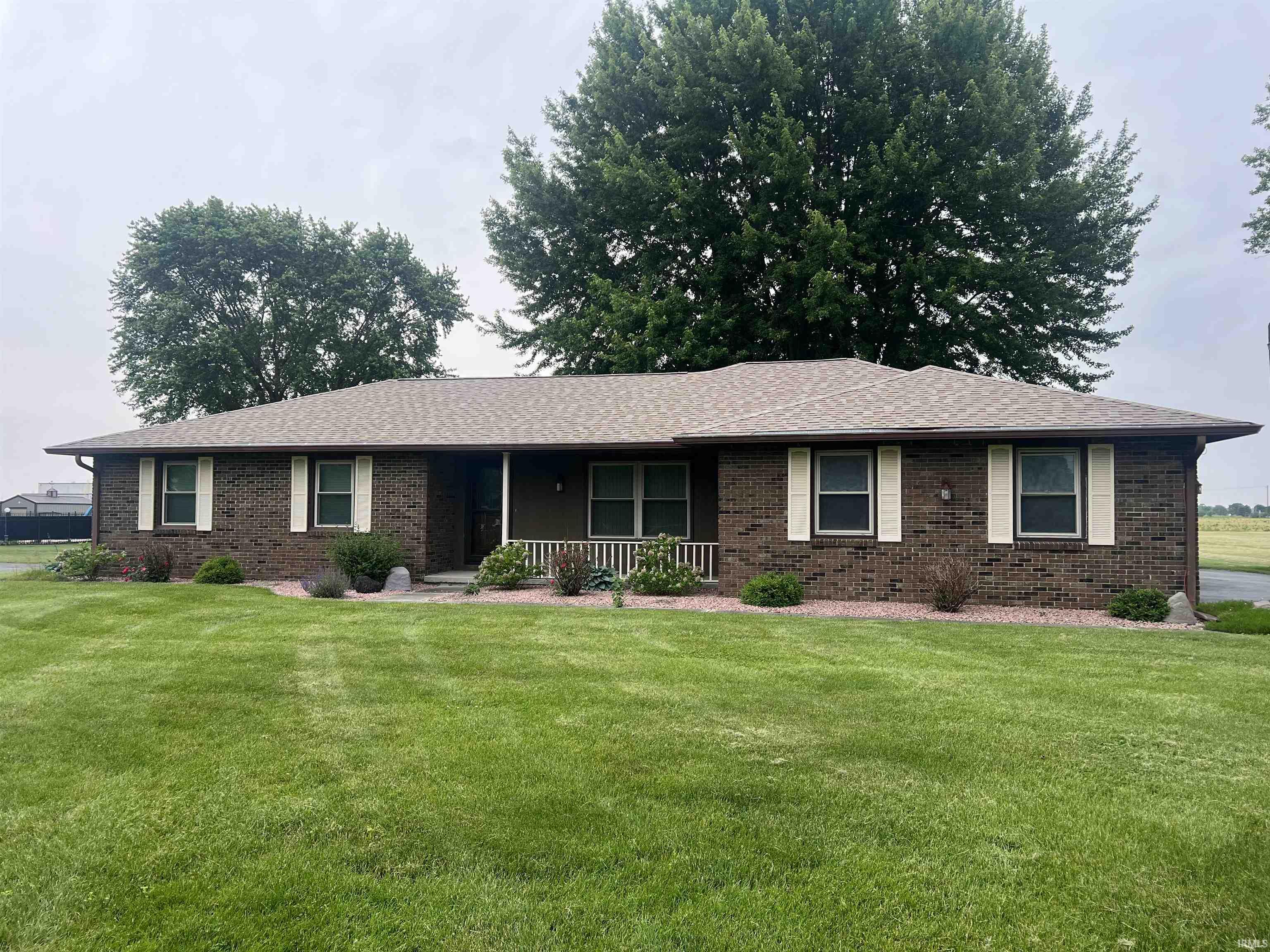 2194 N 100 E, For Sale in Kokomo Zoocasa