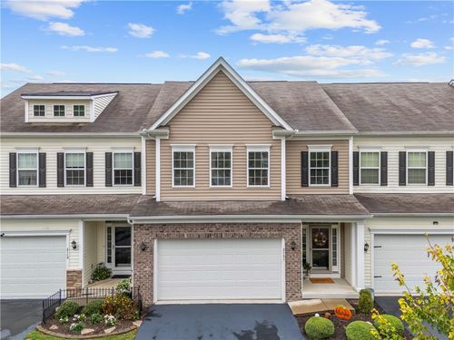 2121 Shawnee Dr, Washington, PA, 15301-5099 | Card Image