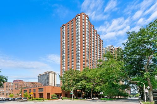 apt-1607-899 S Plymouth Ct, CHICAGO, IL, 60605-2048 | Card Image