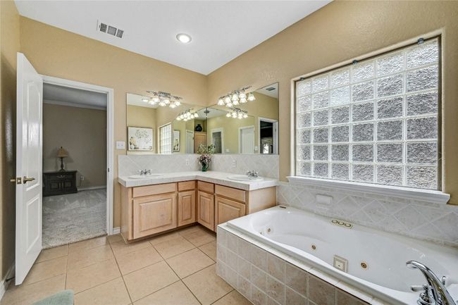 1370 Sunset Vw, House other with 3 bedrooms, 2 bathrooms and 4 parking in Fischer TX | Image 17