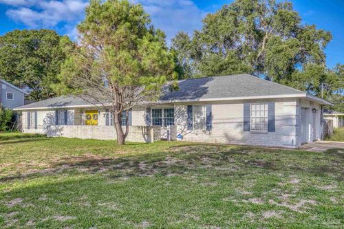 405 Poinciana Dr, Gulf Breeze, FL, 32561-4611 | Card Image
