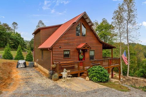 140 Carolina Fox Cir, Murphy, NC, 28906-2849 | Card Image