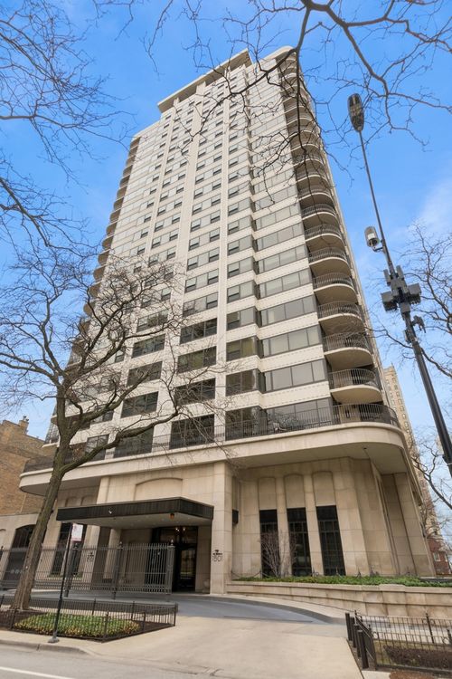 apt-22d-1501 N State Pkwy, Chicago, IL, 60610-5746 | Card Image