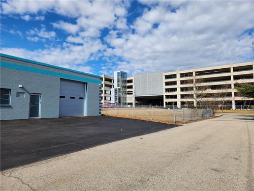 103 Glenham Ave, Warwick, RI, 02886-1409 | Card Image