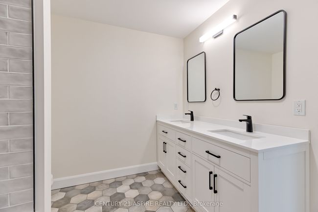 94C Frontenac Cres, House attached with 3 bedrooms, 3 bathrooms and 1 parking in Deep River ON | Image 10