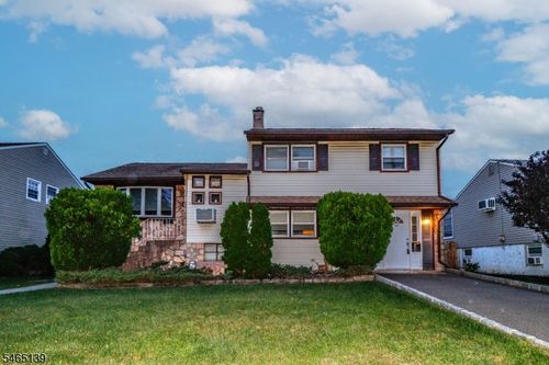 97 Sterling Dr, Colonia, NJ, 07067-2513 | Card Image