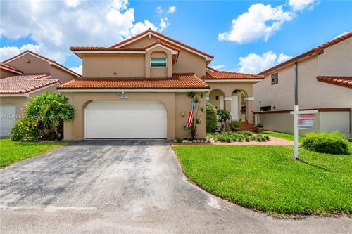 17617 Nw 61st Ct N, Hialeah, FL, 33015-4539 | Card Image