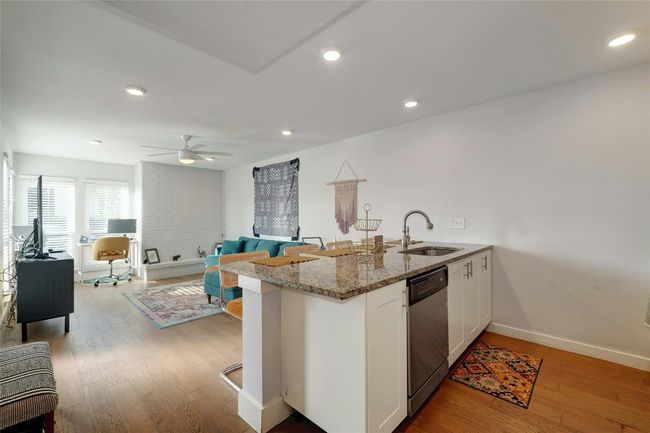 APT-147 - 909 Reinli St, Condo with 1 bedrooms, 1 bathrooms and 2 parking in Austin TX | Image 12