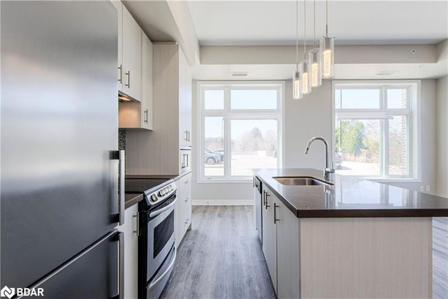 109 - 457 Plains Rd E, House attached with 2 bedrooms, 2 bathrooms and 1 parking in Burlington ON | Image 10