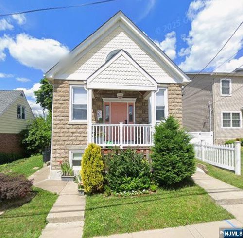 25 James St, Lodi, NJ, 07644-2305 | Card Image