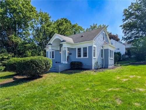 187 3rd St Ne, Barberton, OH, 44203-3062 | Card Image