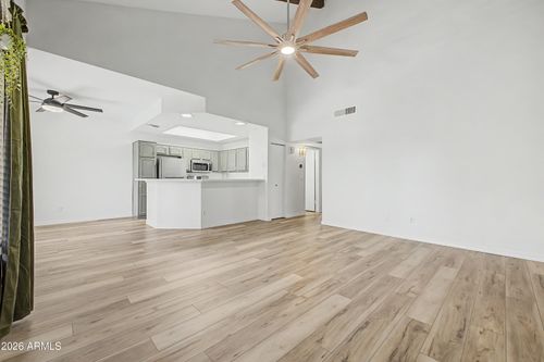 223-11666 N 28th Dr, Phoenix, AZ, 85029-5616 | Card Image