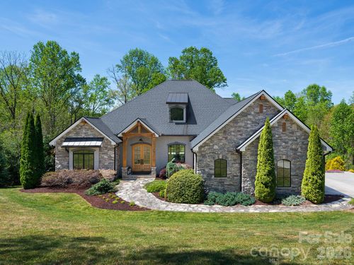 28 Falling Star Ct, Fletcher, NC, 28732-0257 | Card Image