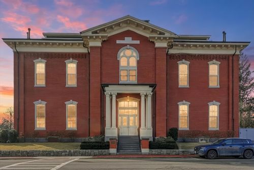 unit-3b-151 High St, Newburyport, MA, 01950-3988 | Card Image