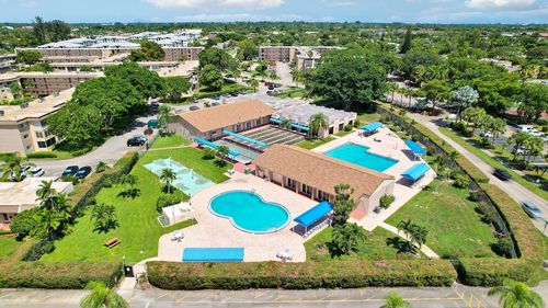 204-701 Lori Dr, Palm Springs, FL, 33461-1283 | Card Image