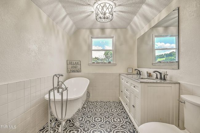 22643 Twin Oaks Rd, House other with 5 bedrooms, 4 bathrooms and null parking in Abingdon VA | Image 40