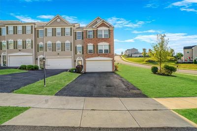 720 Freedom Drive, Townhouse with 3 bedrooms, 2 bathrooms and null parking in Collier Twp PA | Image 1