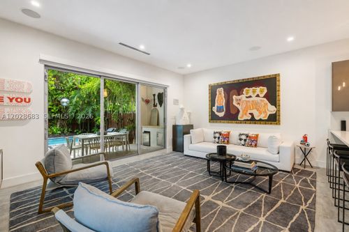 3135-3135 Ohio St, Miami, FL, 33133-4420 | Card Image