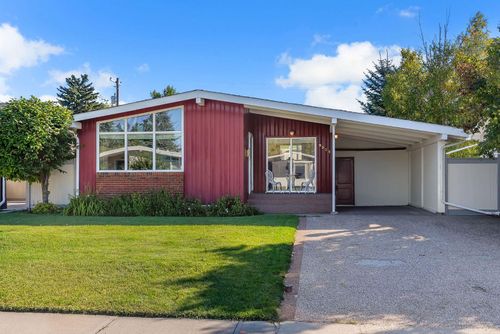 9524 3 St Se, Calgary, AB, T2J0W8 | Card Image
