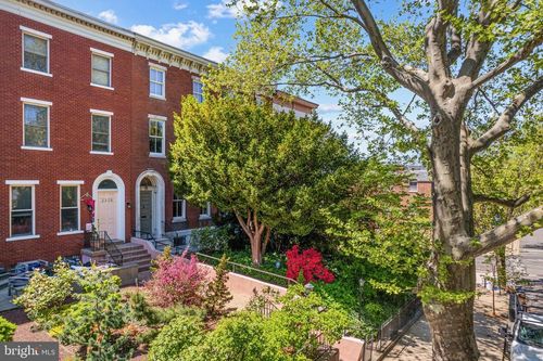 2228 Green St, PHILADELPHIA, PA, 19130-3113 | Card Image