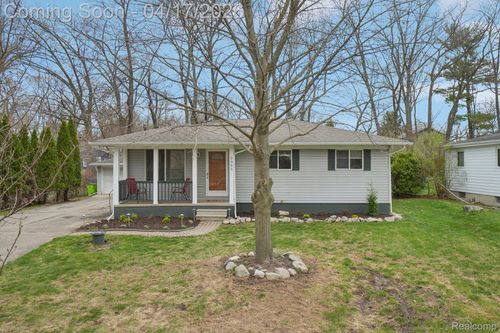 2385 Keith Rd, West Bloomfield, MI, 48324-3645 | Card Image