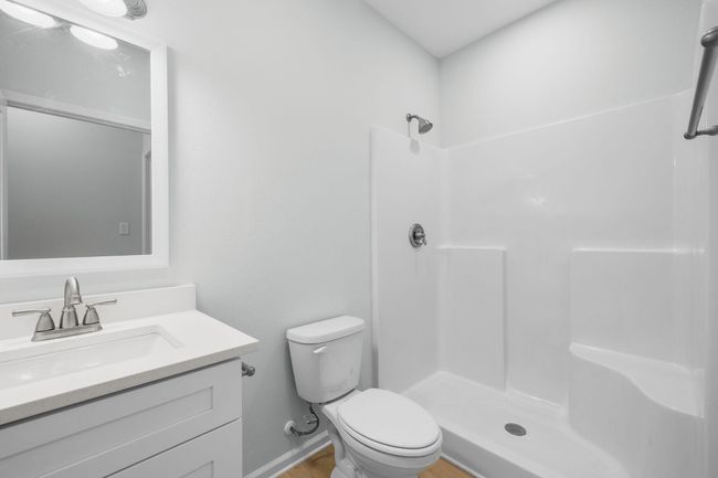 Guest Bath 2 72 | Image 26