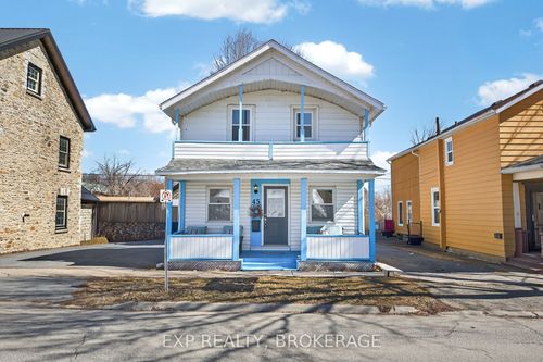 45 Main St, Gananoque, ON, K7G2L8 | Card Image