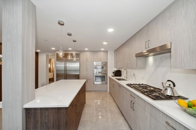 APT-19 - 1418 N Lake Shore Dr, Condo with 3 bedrooms, 4 bathrooms and 2 parking in CHICAGO IL | Image 18