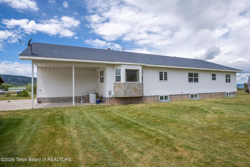 52 County Road 151, Smoot, WY, 83126-5027 | Card Image