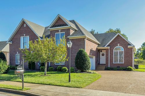 204 Stoners Glen Ct, Hermitage, TN, 37076-2264 | Card Image