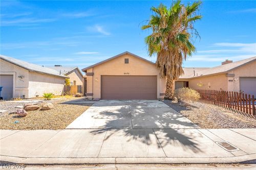 4656 Bumblebee Cir, Las Vegas, NV, 89122-6142 | Card Image
