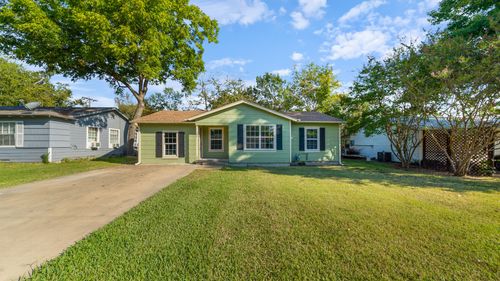 205 E 7th St, Kaufman, TX, 75142-2934 | Card Image