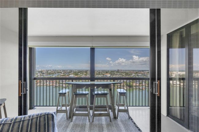 APT-1103 - 9495 Blind Pass Rd, Condo with 2 bedrooms, 2 bathrooms and null parking in ST PETE BEACH FL | Image 7