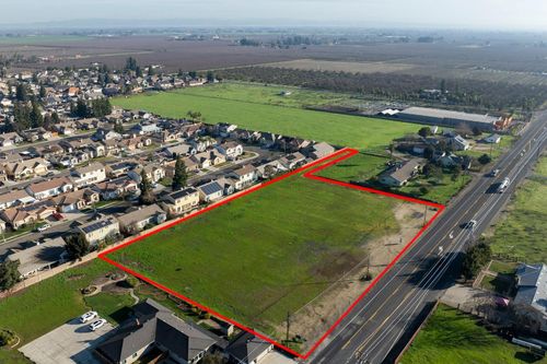 1 Jackson Ave, Escalon, CA, 95320 | Card Image