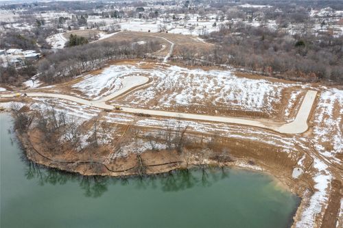 1200 Arbor Woods Dr, Pleasant Hill, IA, 50327-8019 | Card Image