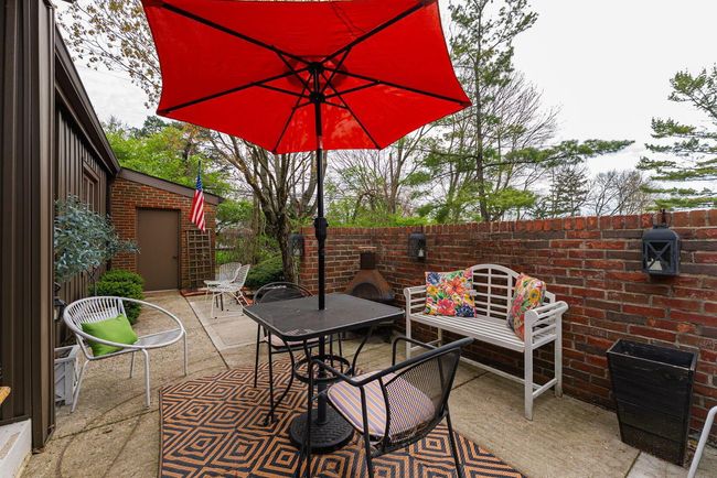 91 Glen Dr, Condo with 2 bedrooms, 2 bathrooms and null parking in Worthington OH | Image 36