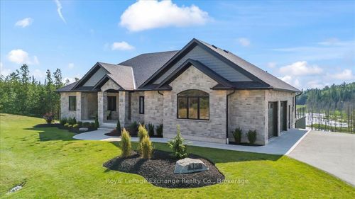 150 Louise Creek Cres, Grey, ON, N0G1S0 | Card Image