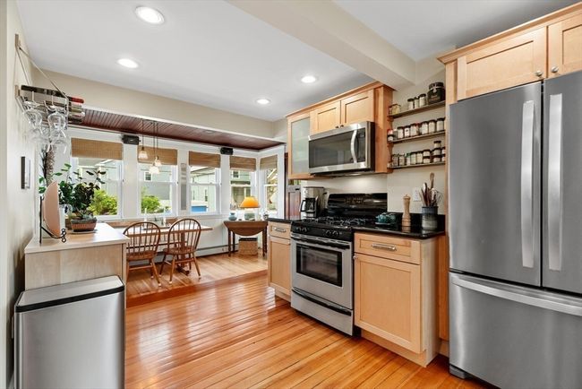 1 - 56 Tainter St, Condo with 2 bedrooms, 1 bathrooms and 2 parking in Medford MA | Image 6