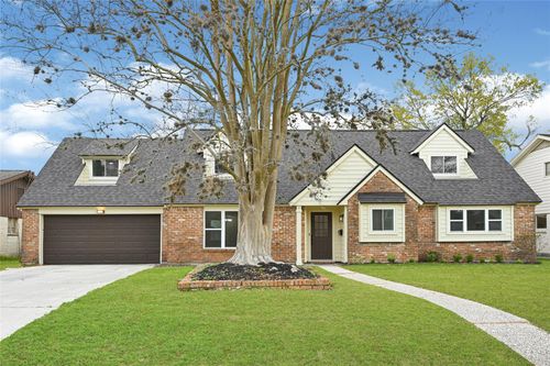 435 Bayou View Dr, El Lago, TX, 77586-6105 | Card Image