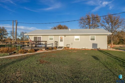 43372 W Washington Ave, Howard, SD, 57349-6941 | Card Image