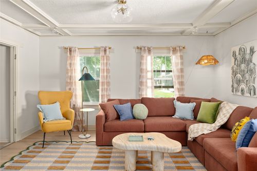 3119 3rd St, Des Moines, IA, 50313-4307 | Card Image